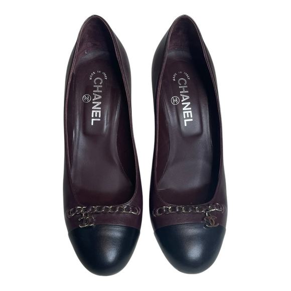 Chanel Bordeaux Leather Cap Toe Chain CC Charm Pumps 40 - Picture 2 of 11